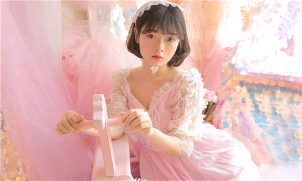 田阳供卵试管代怀生子多少钱？这一直是很多不孕不育家庭关注的话题。在中国，不孕不育的发生率越来越高，根据《中国不孕不育现状调研报告》显示，育龄夫妇的不孕不育率从20年前的3%增长至现在的12.5%-18.2%，患者人数高达6000万以上。在这样的背景下，许多家庭通过供卵试管来实现自己的生育梦想。那么，供卵试管代怀生子的费用到底是多少呢？